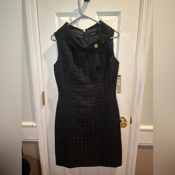 NWT Tahari ASL Black Alan Textured Shift Dress Cowl Neck Sz 6 Gold Accent - Picture 1 of 10